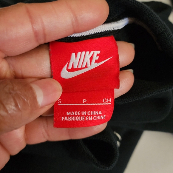 Nike Sweatshirt Mens Small Black Vintage Allover Spell Out Logo Crew Red Tag - Picture 3 of 7
